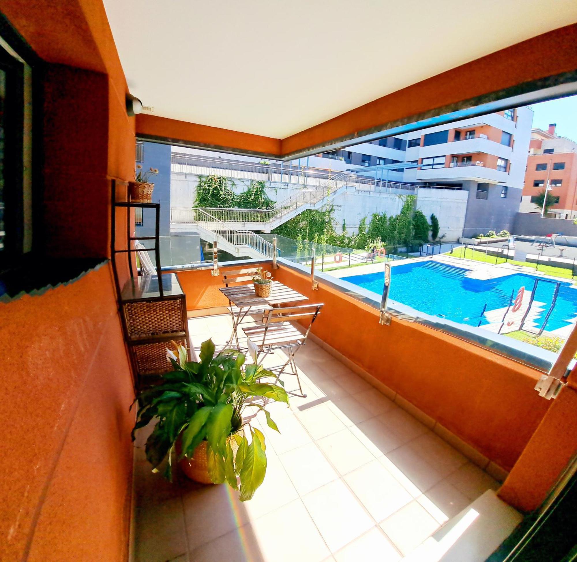 Costa Norte Gym Apartamento Con Terraza Garaje Y Piscina Castro Urdiales Luaran gambar