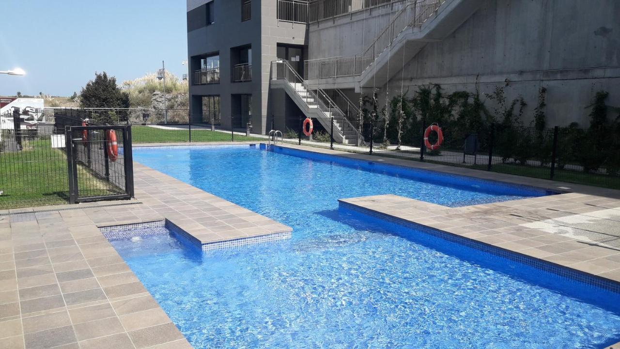 Costa Norte Gym Apartamento Con Terraza Garaje Y Piscina Castro Urdiales Luaran gambar