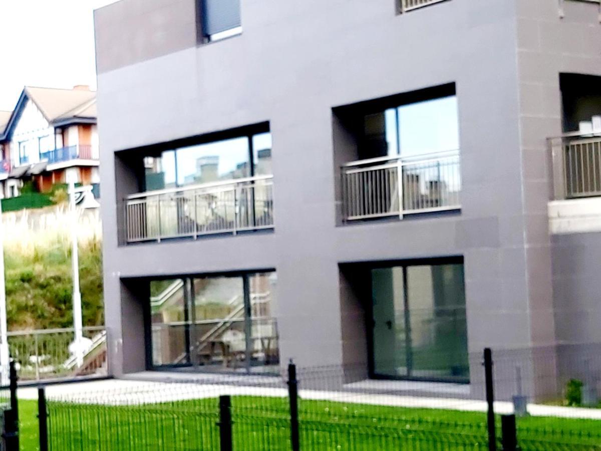 Costa Norte Gym Apartamento Con Terraza Garaje Y Piscina Castro Urdiales Luaran gambar